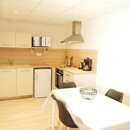 Appartement Avec Chambre - Entree Spa Incluse Bourbon-Lancy Esterno foto