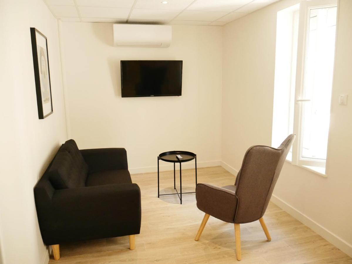 Appartement Avec Chambre - Entree Spa Incluse Bourbon-Lancy Esterno foto