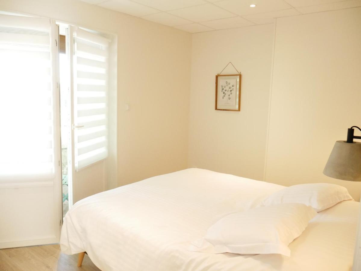 Appartement Avec Chambre - Entree Spa Incluse Bourbon-Lancy Esterno foto
